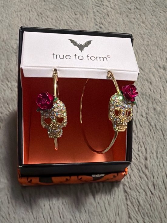 True to me Jewelry - True to Form Gold Crystal Skull Hoop Earrings with Pink Rose